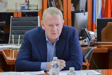 Почетным оренбуржцам увеличат выплаты